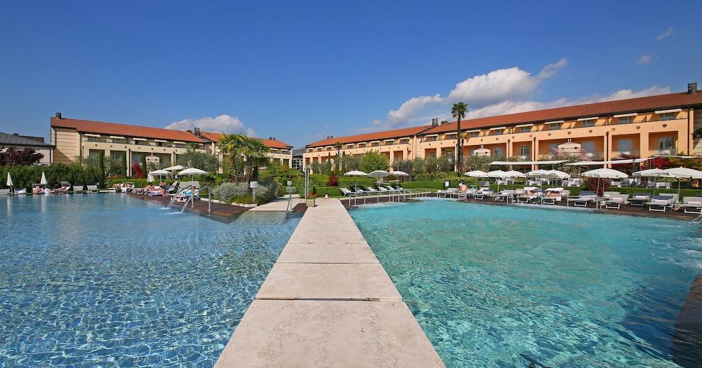 Hotel Caesius Thermae & Spa Resort Bardolino Exterior photo