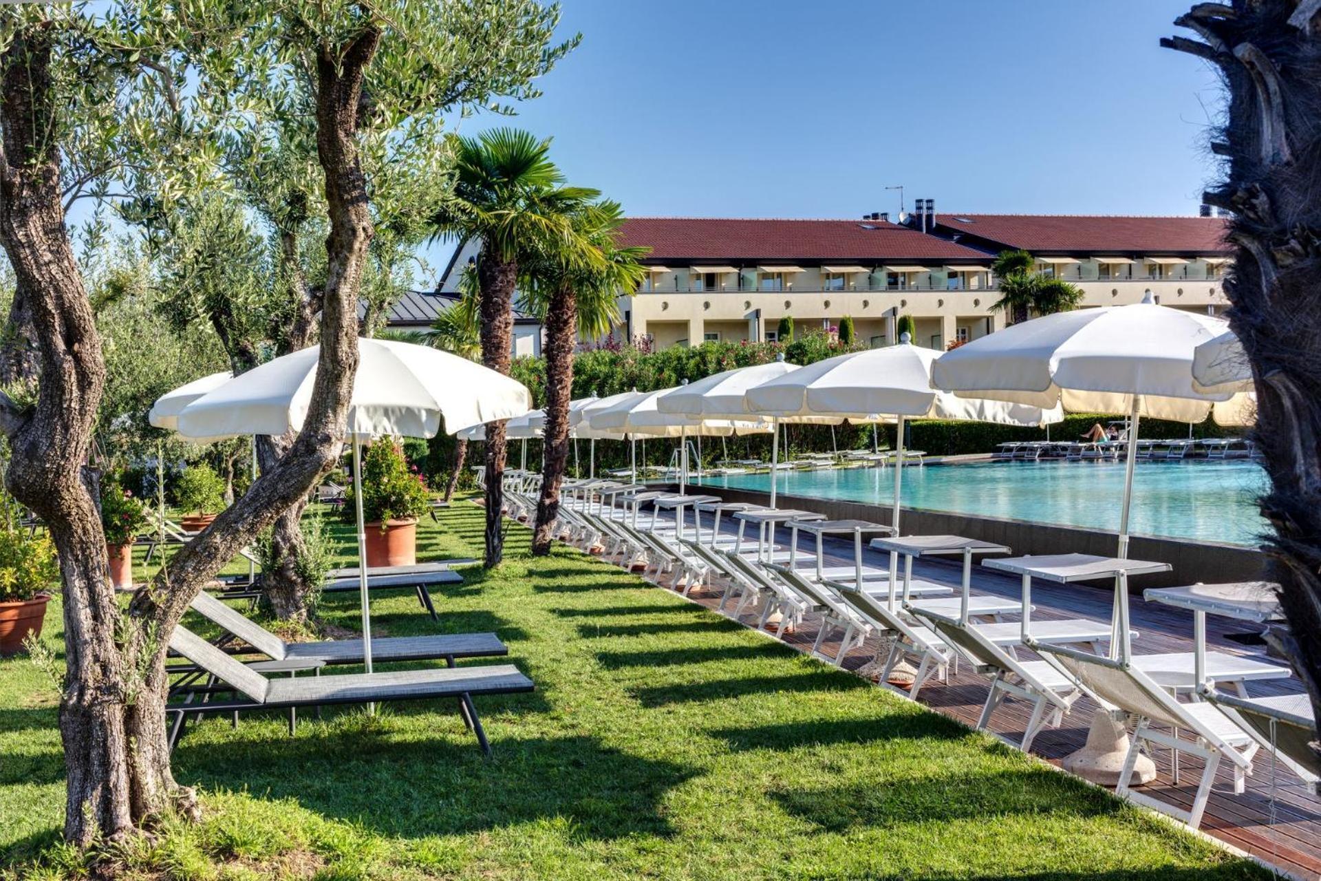 Hotel Caesius Thermae & Spa Resort Bardolino Exterior photo